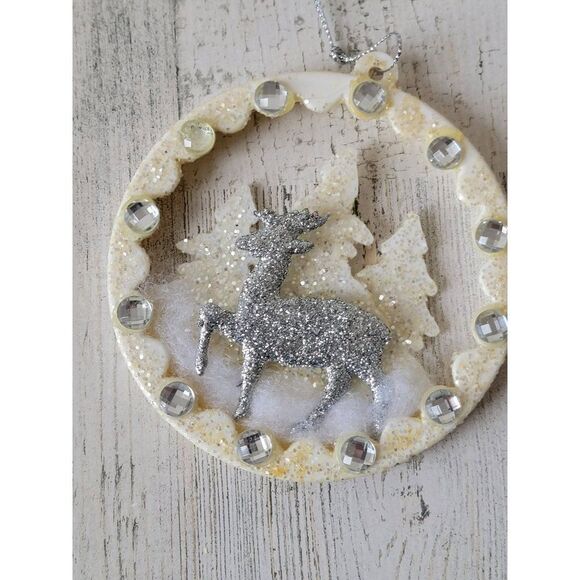 White glitter Circle Forest deer reindeer ornament Xmas decor - Picture 2 of 4